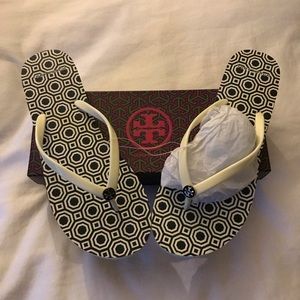 NWT! Tory Burch Thin Flip Flop Size 11